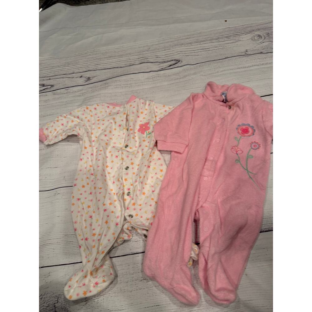 Child of Mine by Carter 2 Sleepers Size Small  1 (8-11 lbs) 1 (8-12.5 lbs)